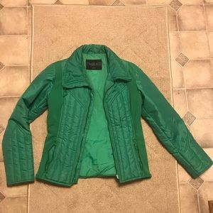 HEAD Women’s form fitted green zip up  jacket